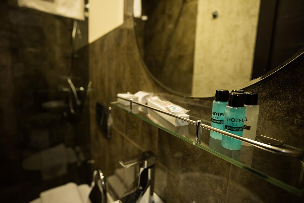 5 Rooms Mini-Hotel & Tours Erevan Esterno foto