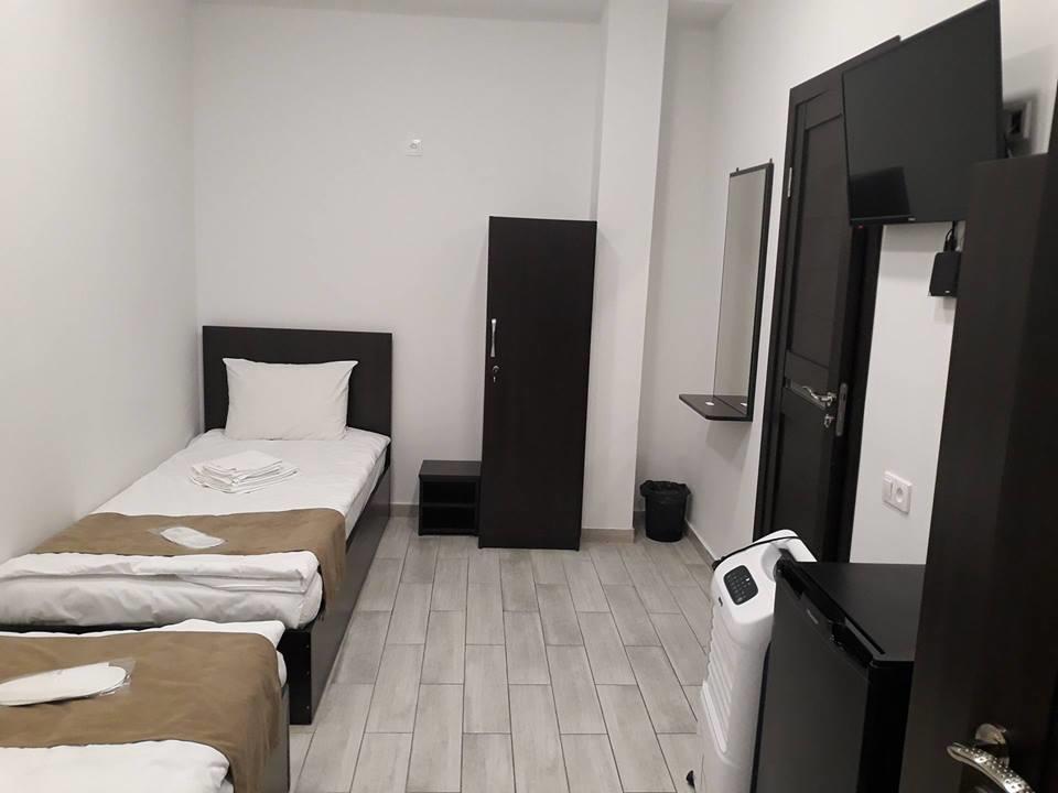 5 Rooms Mini-Hotel & Tours Erevan Esterno foto